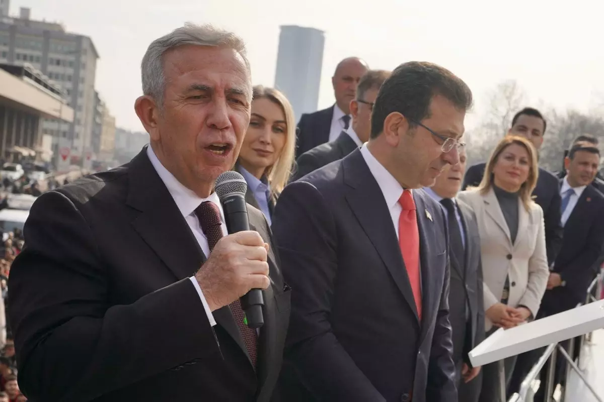 İmamoğlu’nun hesabının engellenmesi sonrası Mansur Yavaş’tan dikkat çeken hamle