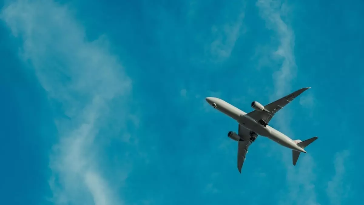İran’da Uçak Zorunlu İniş Yaptı