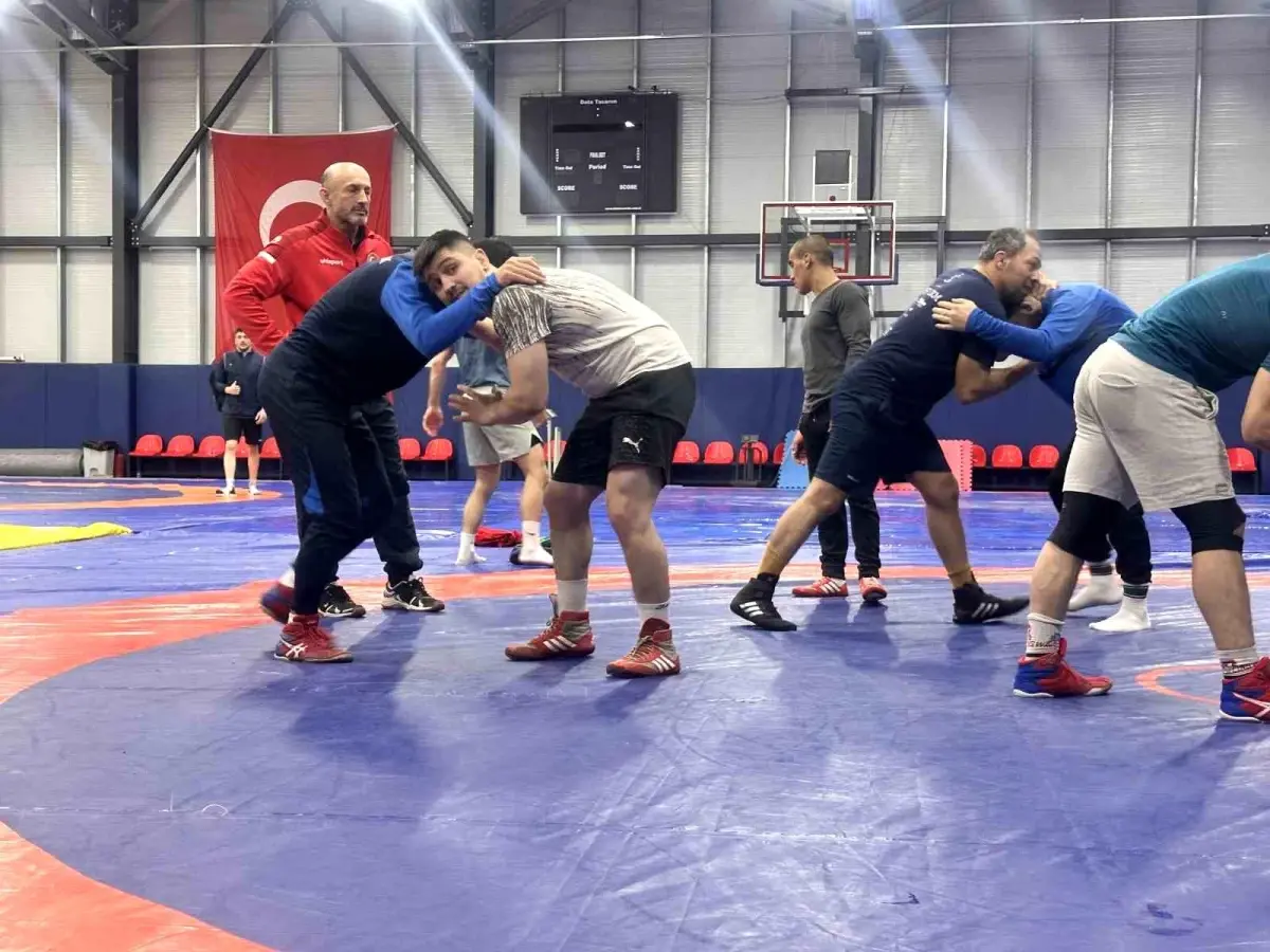 İşitme Engelliler Güreş Takımı Olimpiyatlara Hazırlanıyor