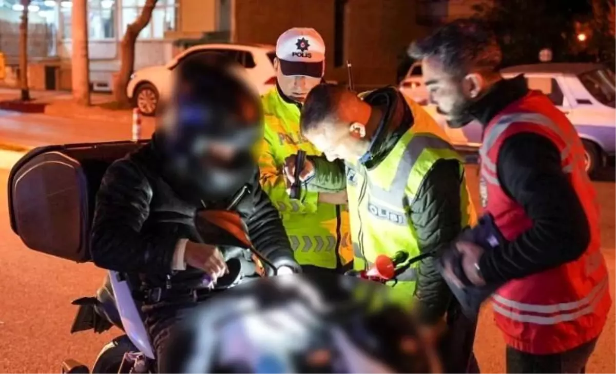 Isparta’da Gece Trafik Denetimi: 14 Sürekli Ceza