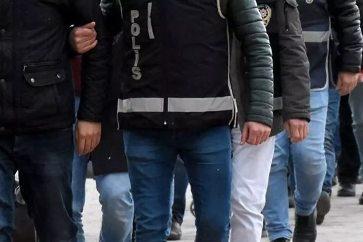 İstanbul’da terör örgütüne finans sağlayanlara operasyon! 2 kişi tutuklandı