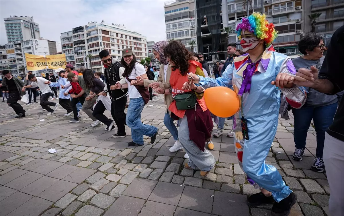 İzmir ve çevre illerde 1 Mayıs Emek ve Dayanışma Günü kutlandı