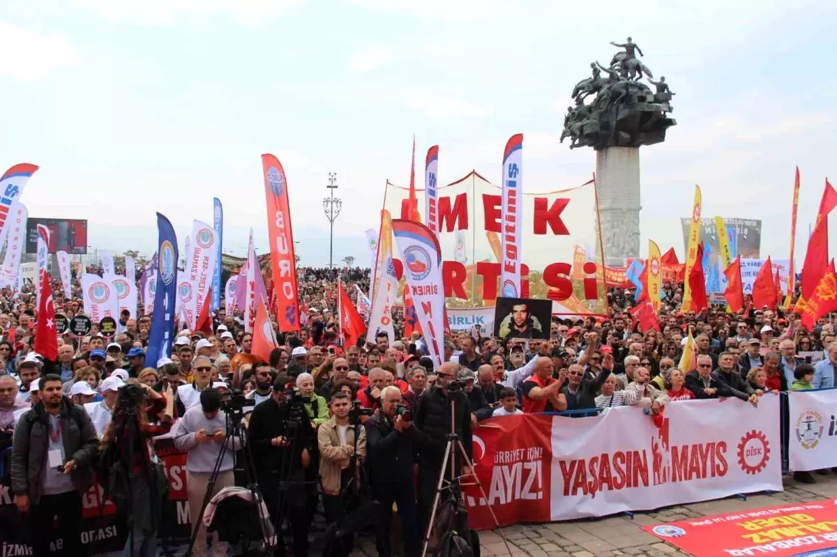 İzmir’de 1 Mayıs Kutlamaları