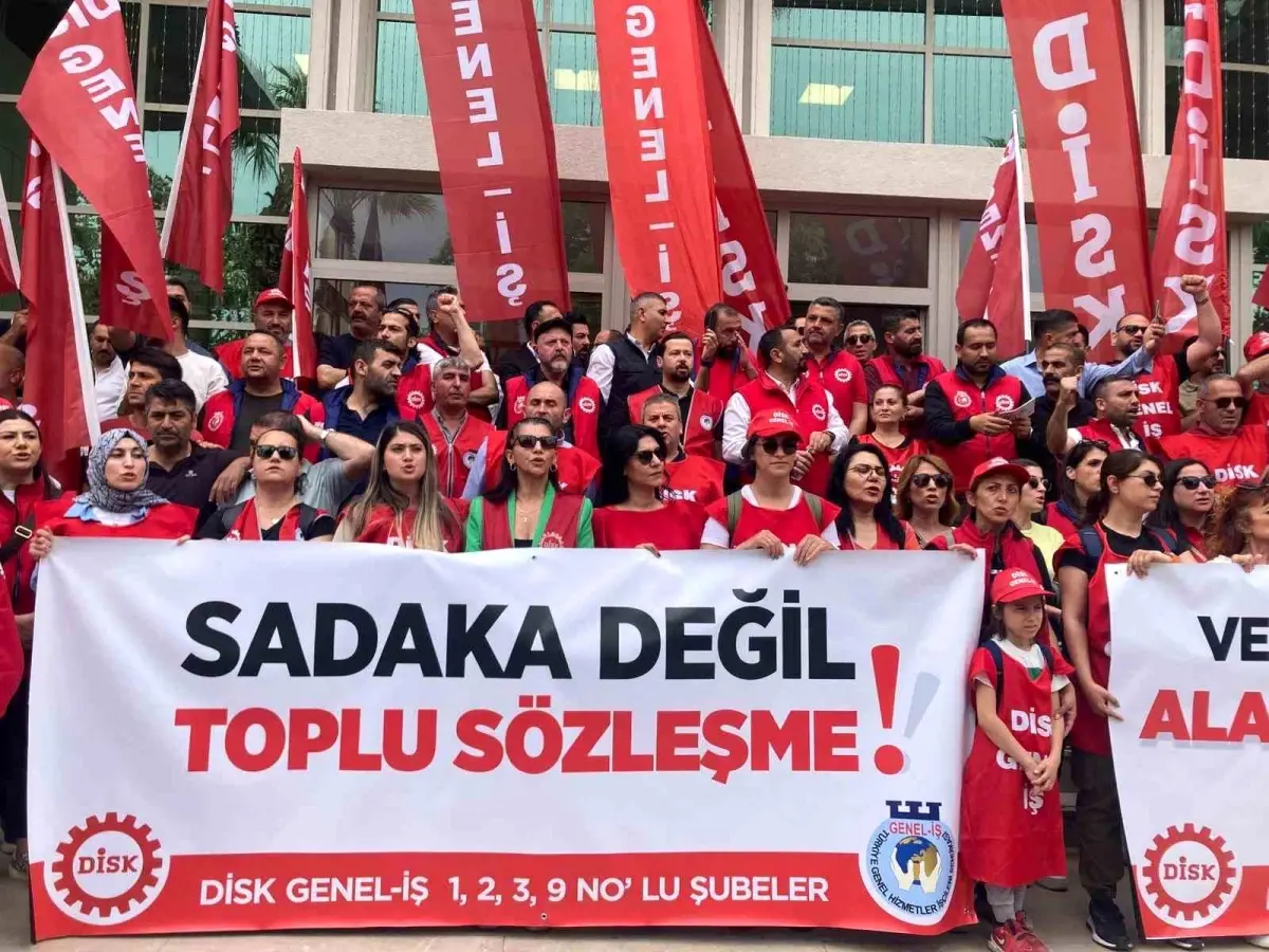 İzmir’de İşçiler Grev Kararı Aldı
