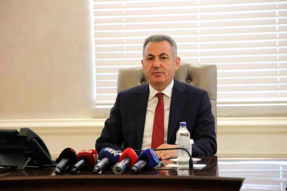 İzmir’de Suç Oranları Düştü, 75 Suç Örgütü Çökertildi