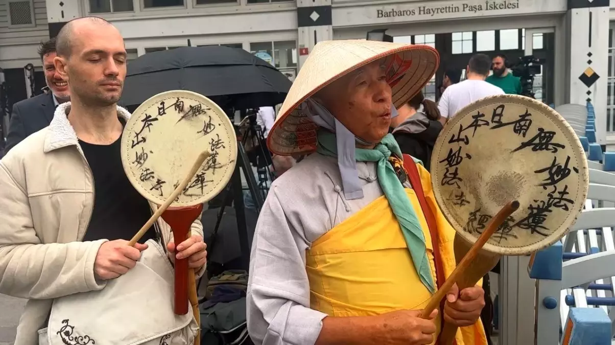 Japon Barış Elçisi İstanbul’da Dua Etti