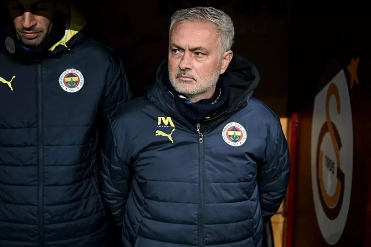 Jose Mourinho Fenerbahçe’den gidiyor! İşte yerine gelebilecek iki aday