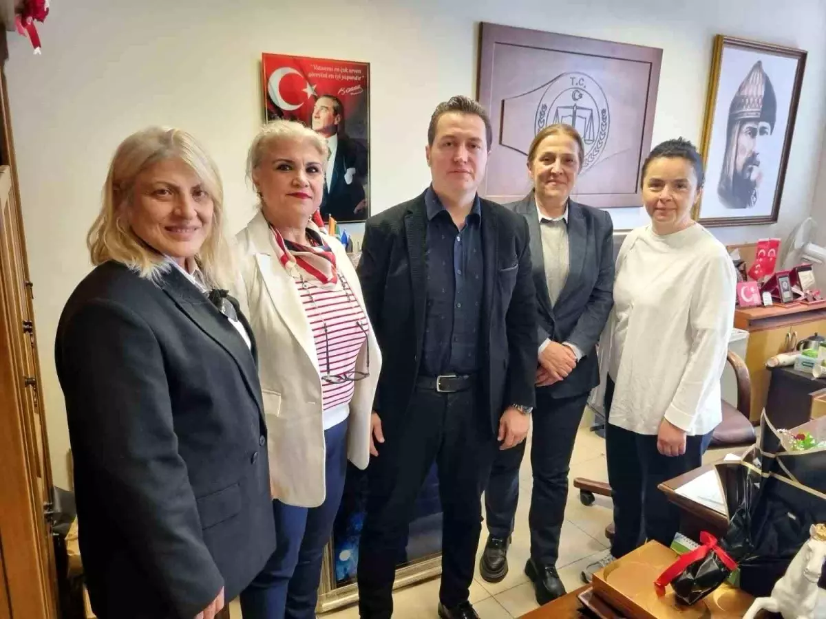 Kadınlardan Savcıya Destek Ziyareti