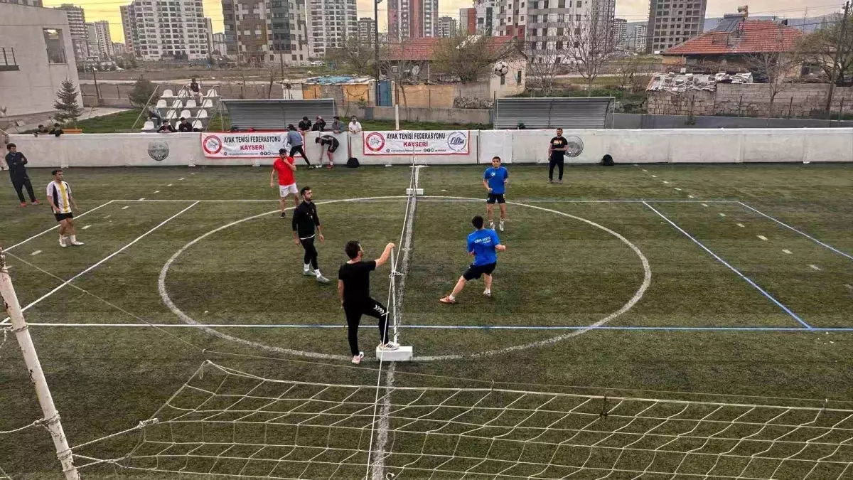 Kayseri’de Ayak Tenisi Turnuvası Tamamlandı