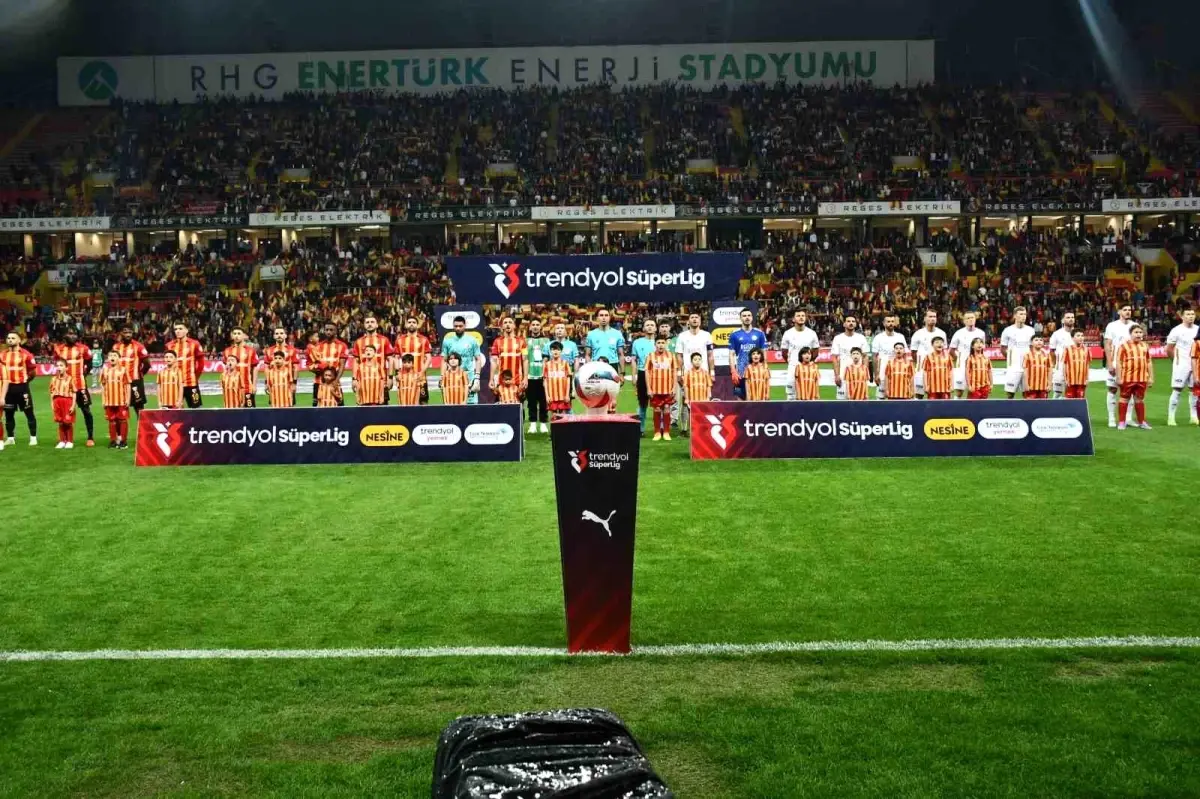 Kayserispor 2-1 Önde