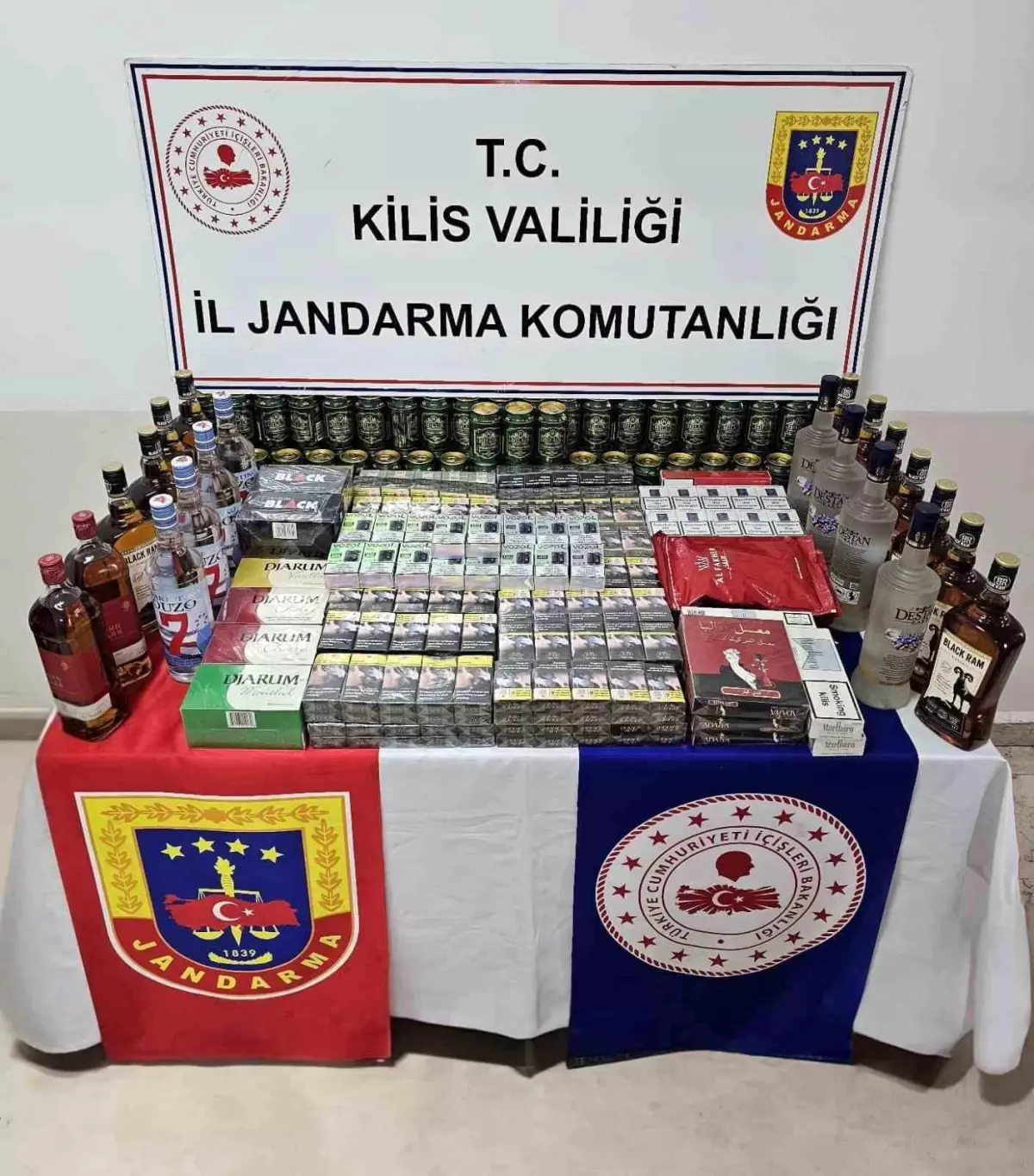 Kilis’te Kaçak Malzeme Operasyonu