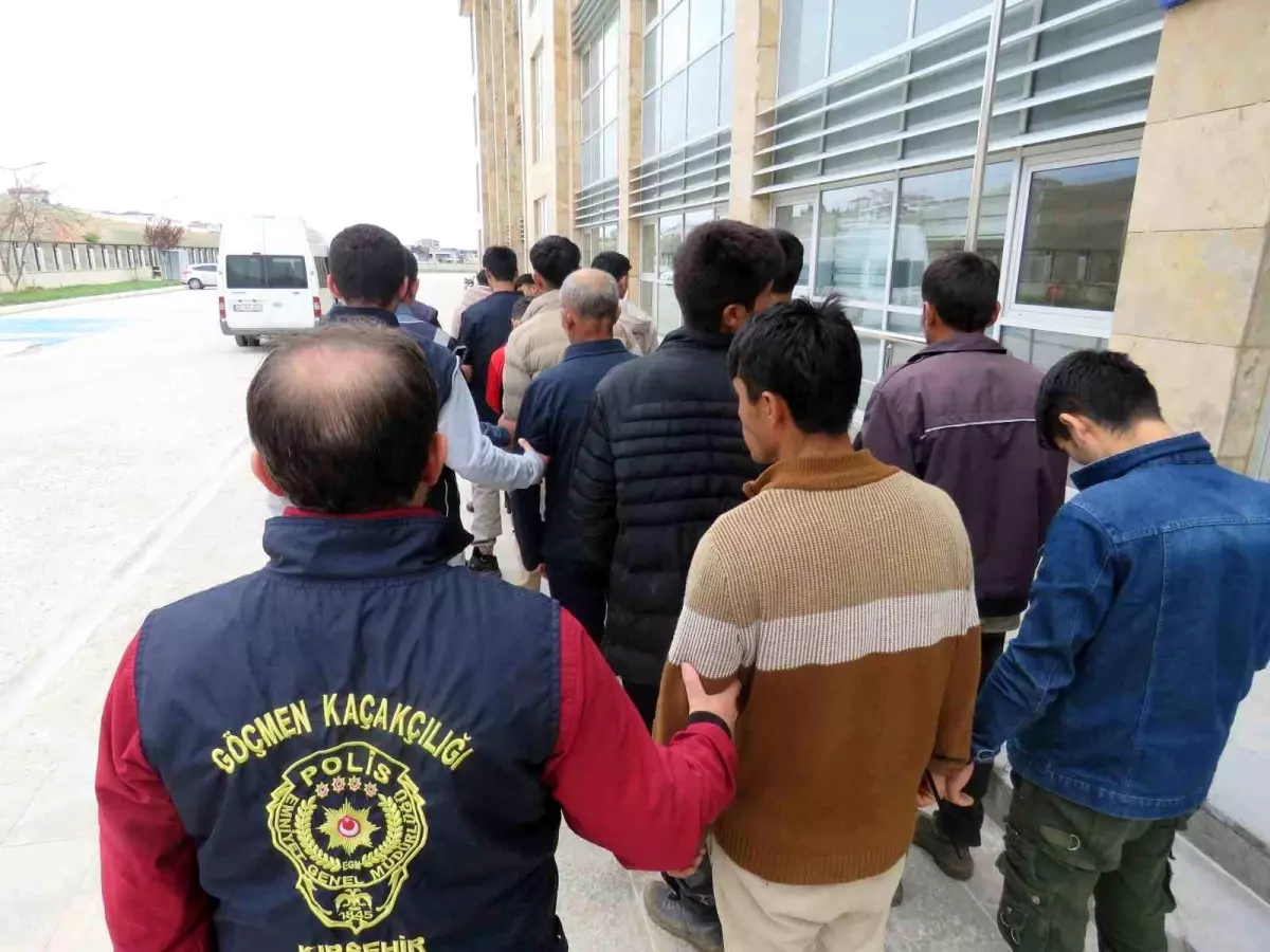Kırşehir’de 18 Düzensiz Göçmen Yakalandı