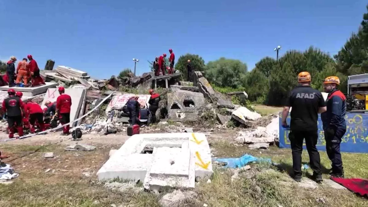 Kocaeli’de 7.2 Şiddetinde Deprem Tatbikatı Yapıldı