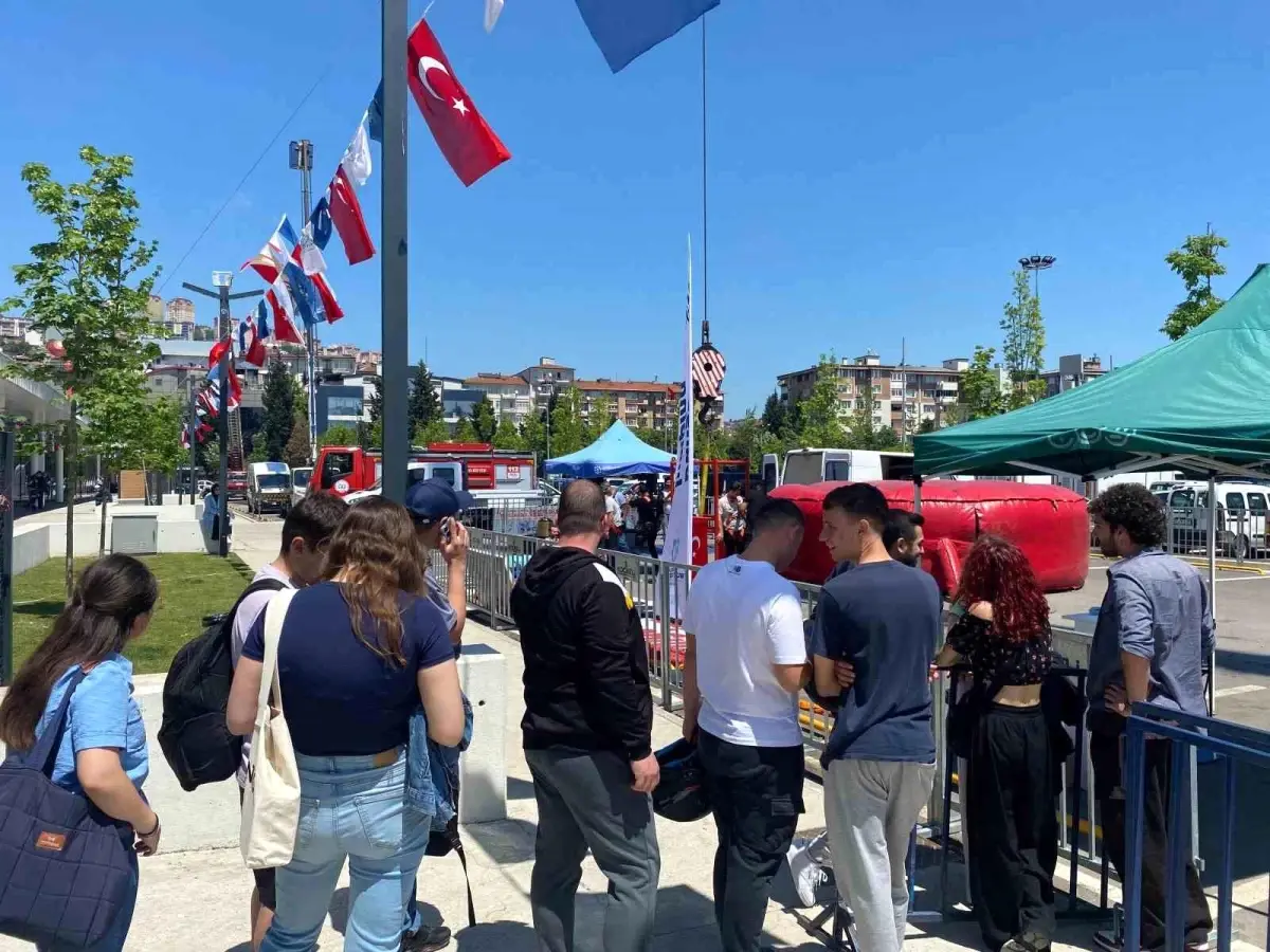 Kocaeli’de Gençler İçin Adrenalin Dolu Etkinlik: Bungee Jumping