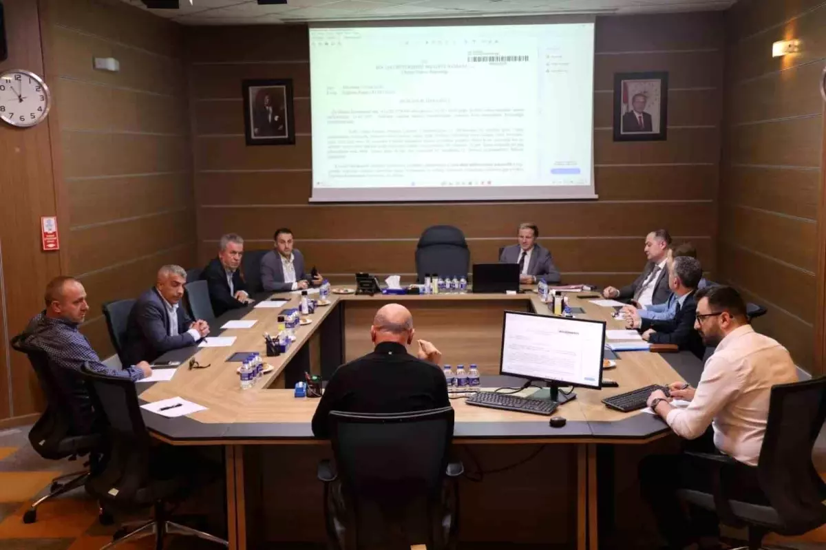 Kocaeli’de Son Kullanma Tarihi Geçmiş Ürünlere 30 Markete Ceza