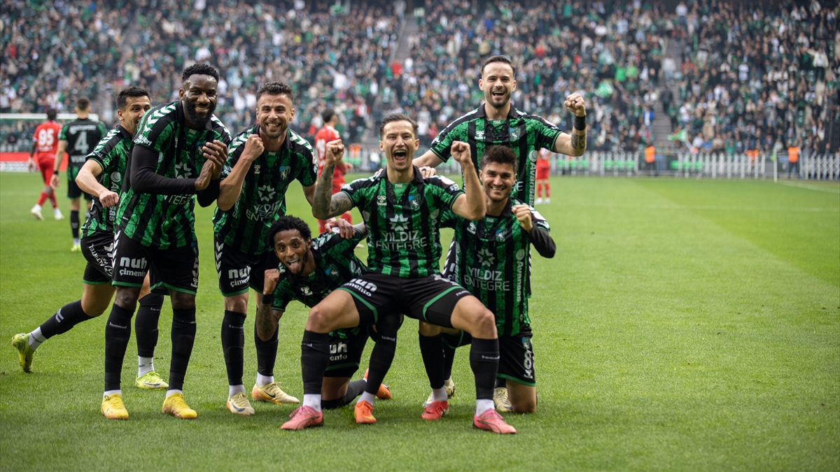 Kocaelispor, Süper Lig’e yükseldiği sezonlarda gol kralı da çıkardı