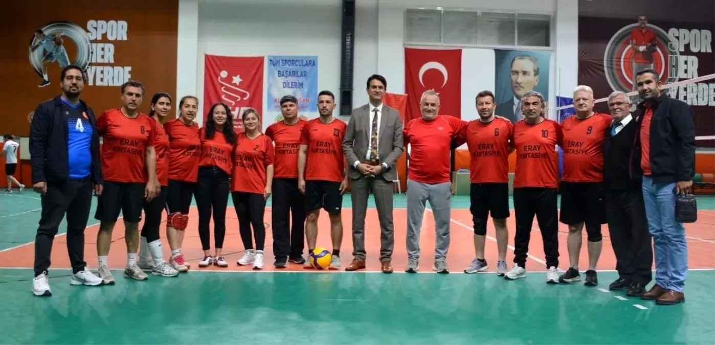 Köyceğiz’de Okul Müdürleri Spor Yarıştı