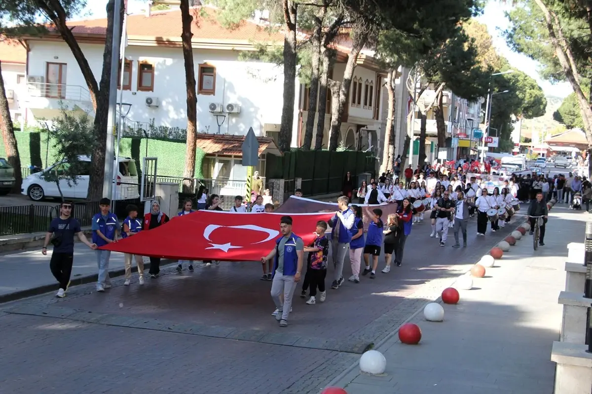 Kula’da 19 Mayıs Bayramı Kutlamaları Başladı