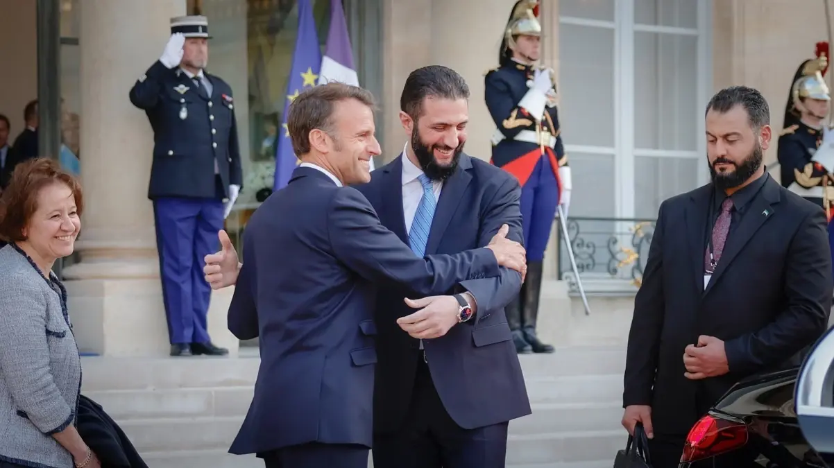 Macron’dan Suriye’ye Destek Mesajı