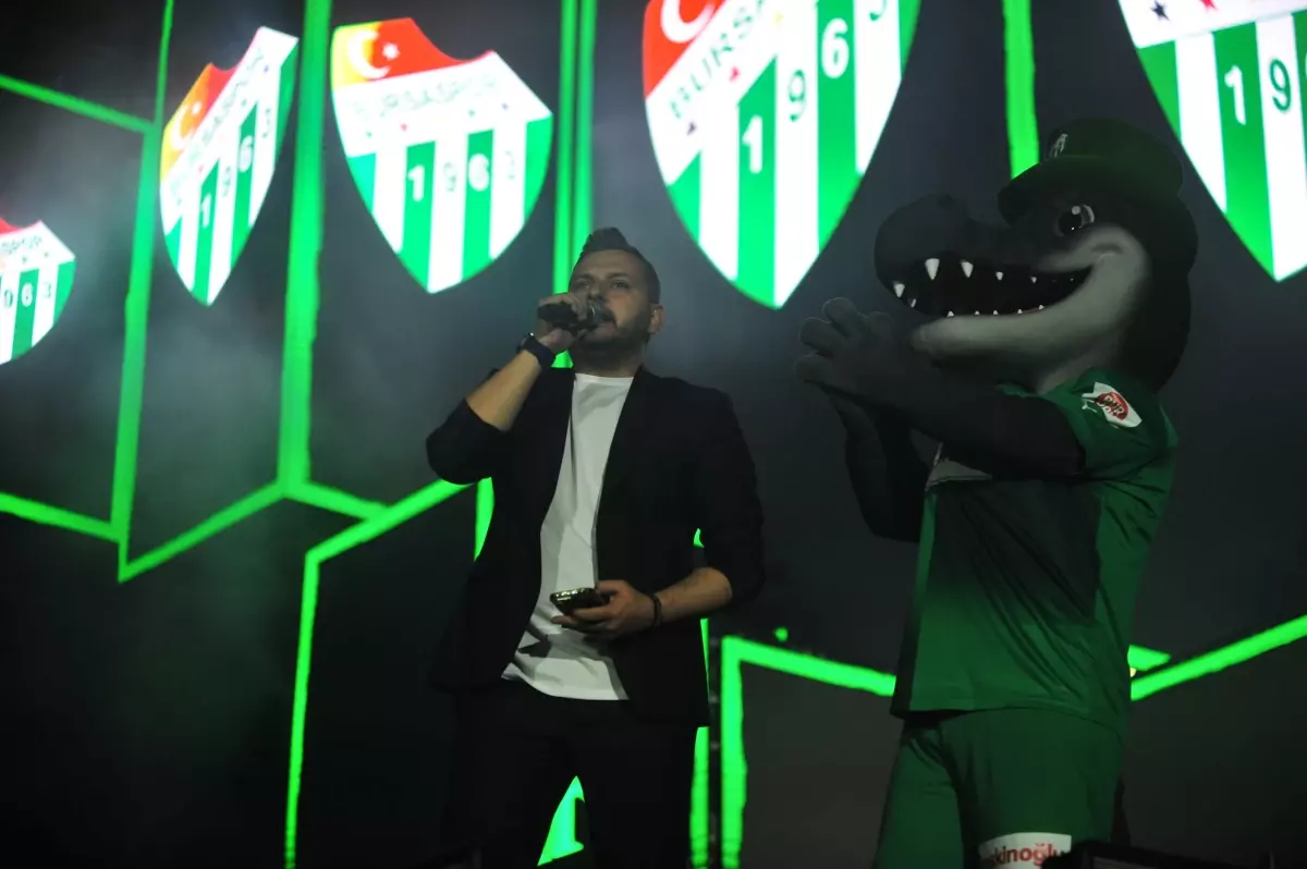 Mahmut Orhan’dan Bursaspor’a Destek Konseri