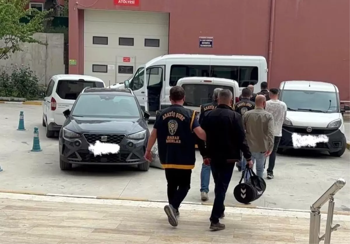 Manisa’da 24 Aranan Şahıs Yakalandı