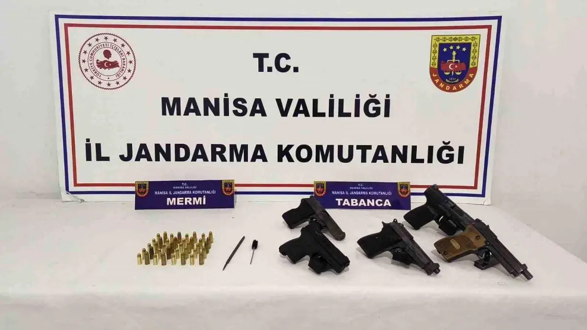 Manisa’da Ruhsatsız Silah Operasyonu