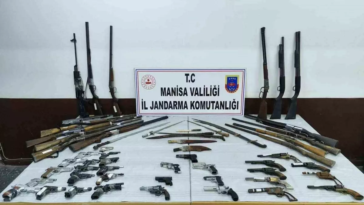 Manisa’da Ruhsatsız Silah Operasyonu