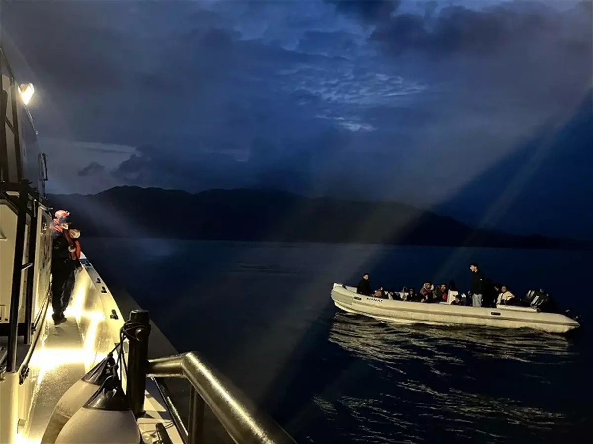 Marmaris’te 12 Düzensiz Göçmen Yakalandı