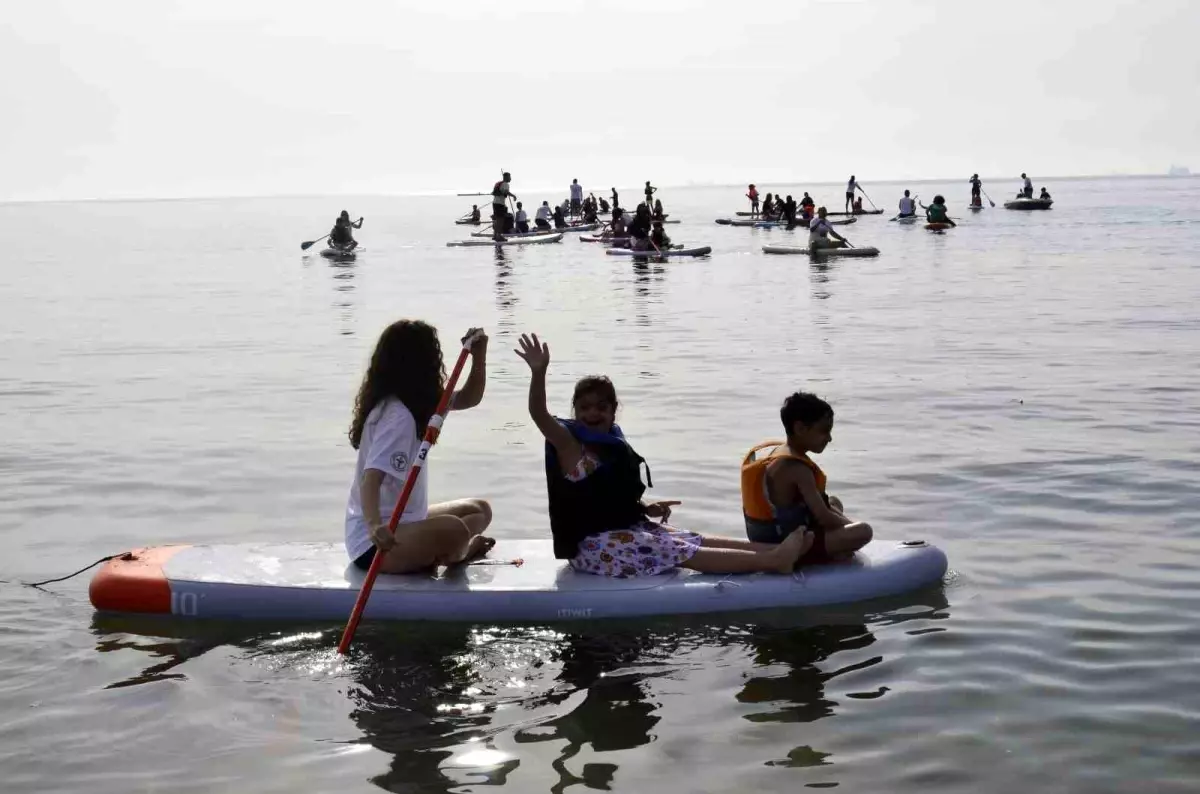 Mersin’de Özel Bireyler Kürek Sörfü ile Denizin Keyfini Çıkardı
