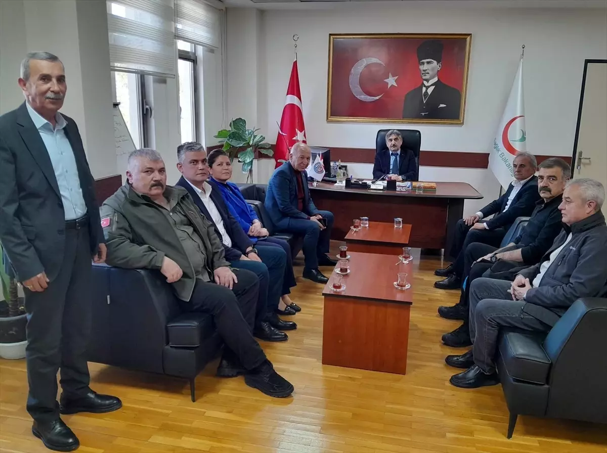 MHP’den Hastane Ziyareti