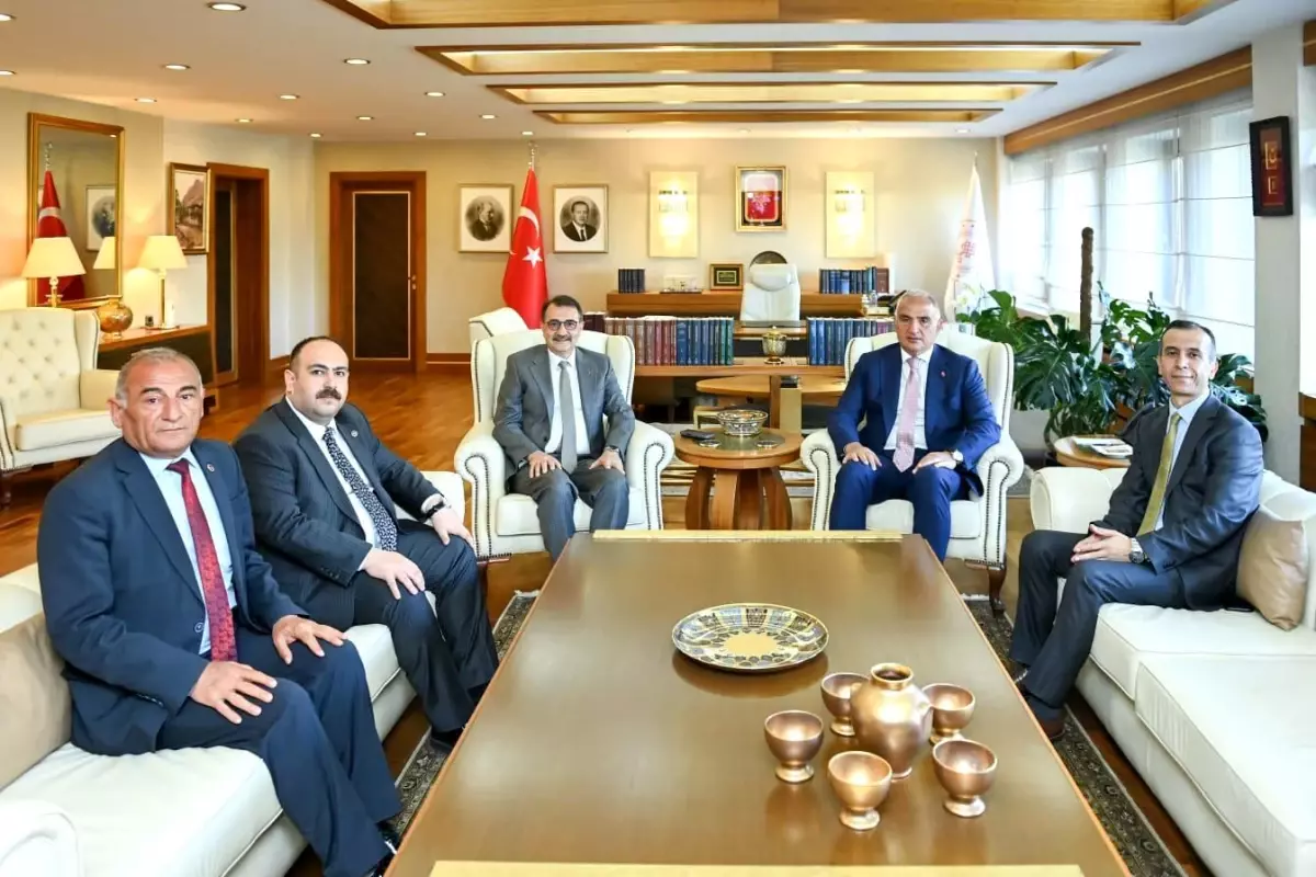 Milletvekili Dönmez ve Belediye Başkanları, Kültür ve Turizm Bakanı Ersoy’u Ziyaret Etti