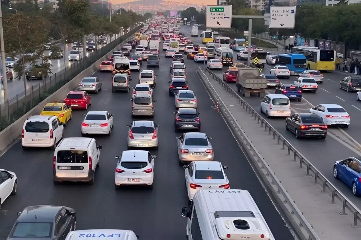 Milyonlarca araç için müjde! Bu kez indirim geliyor
