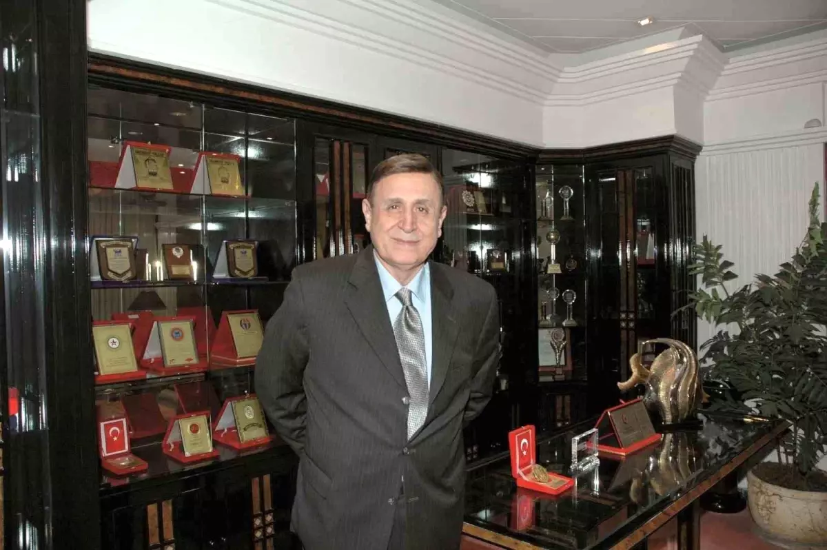Naci Topçuoğlu Anıldı