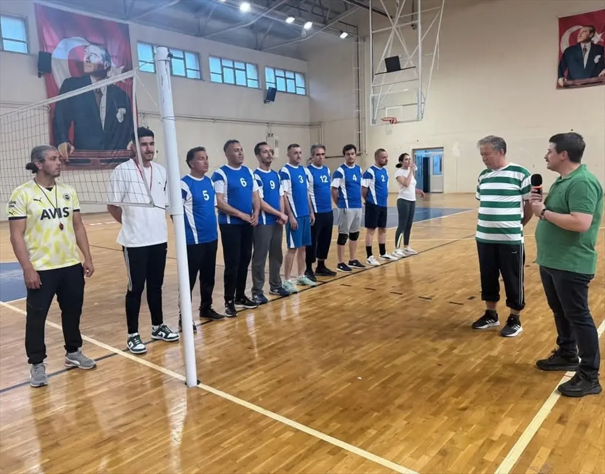 Nallıhan’da Voleybol Turnuvası Başladı