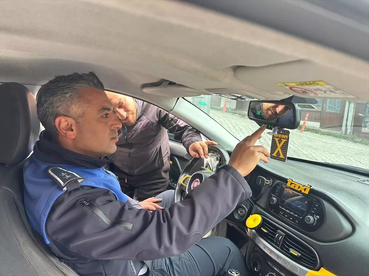 Niksar’da Taksilere Denetim