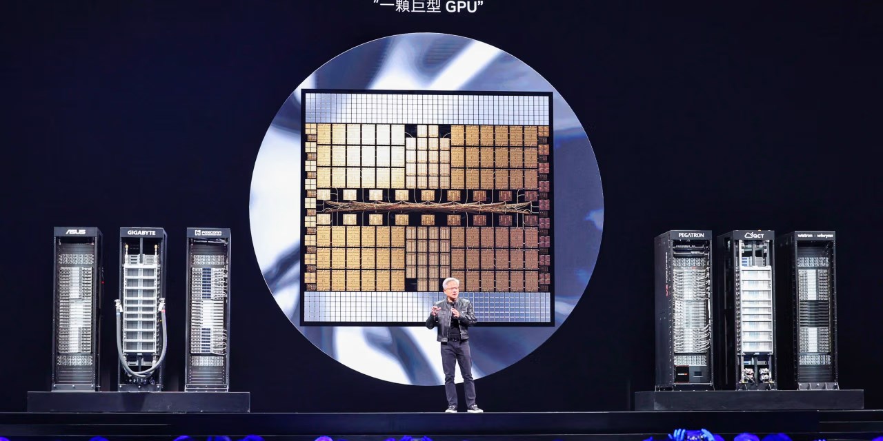 Nvidia ve Foxconn’dan 10 bin GPU’lu yapay zeka süper bilgisayarı