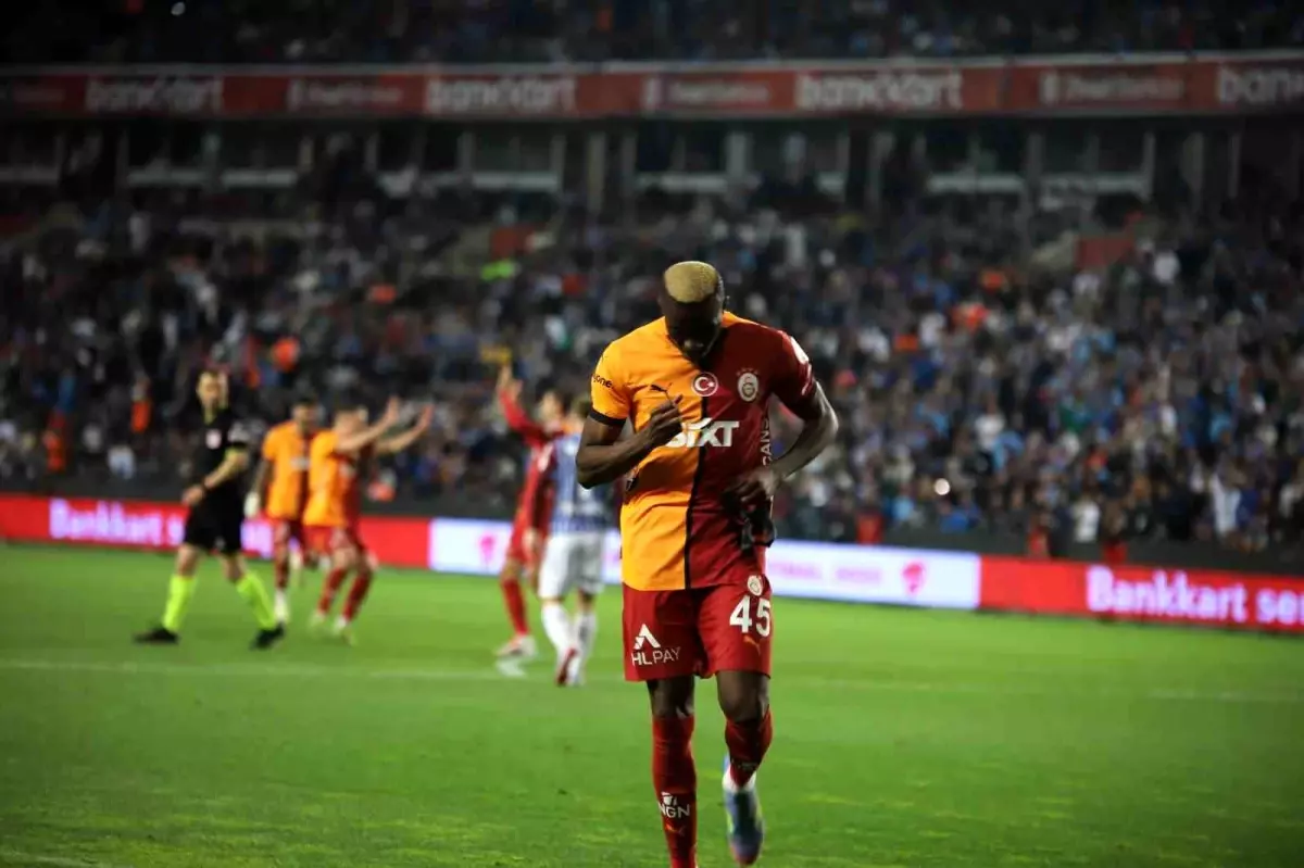 Osimhen Rekor Kırdı