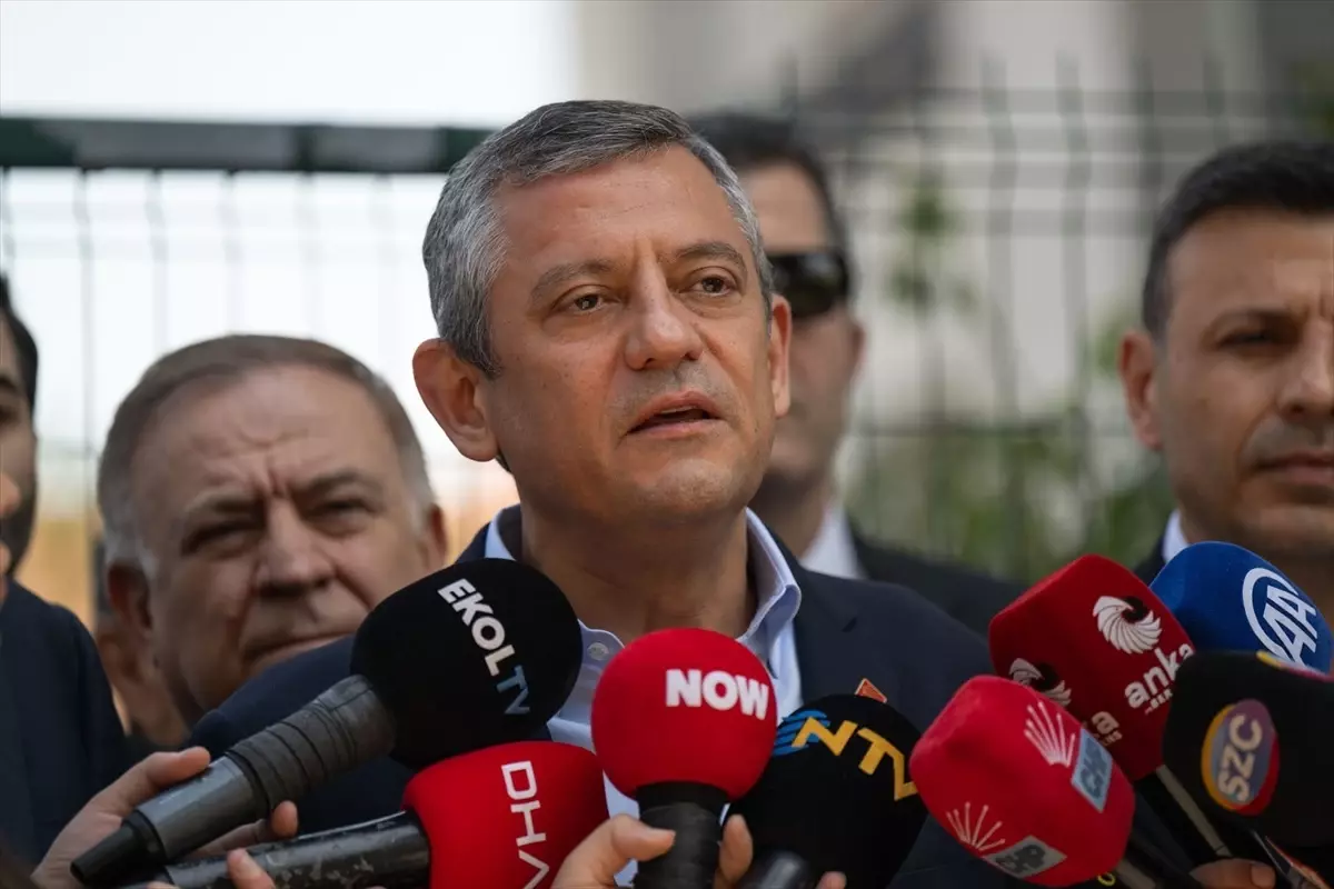 Özgür Özel: Saldırı Siyasete Yapılmıştır
