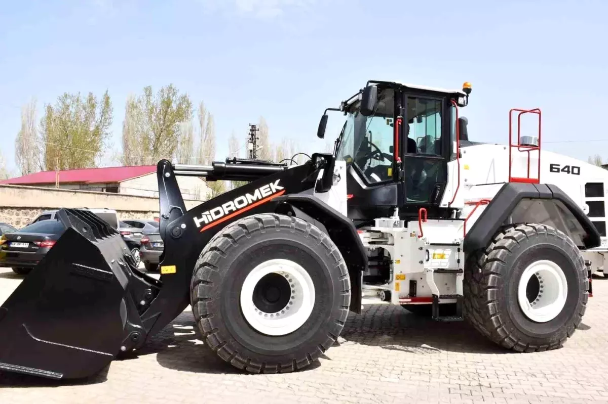 Patnos Belediyesi Araç Parkını Genişletiyor