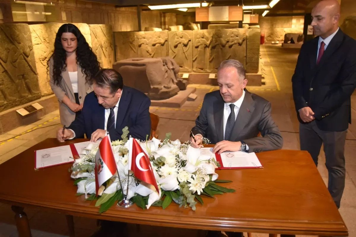 Peru’ya Moche Kolye İadesi