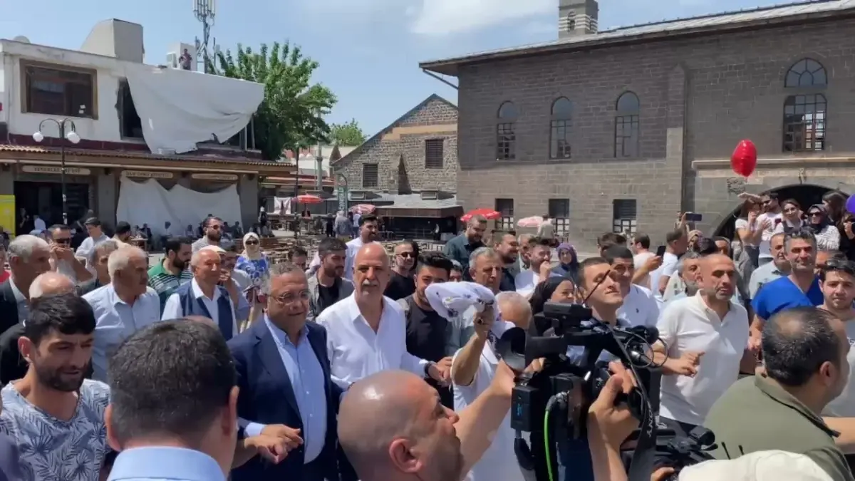 PKK’nın Feshi Coşkuya Sebep Oldu