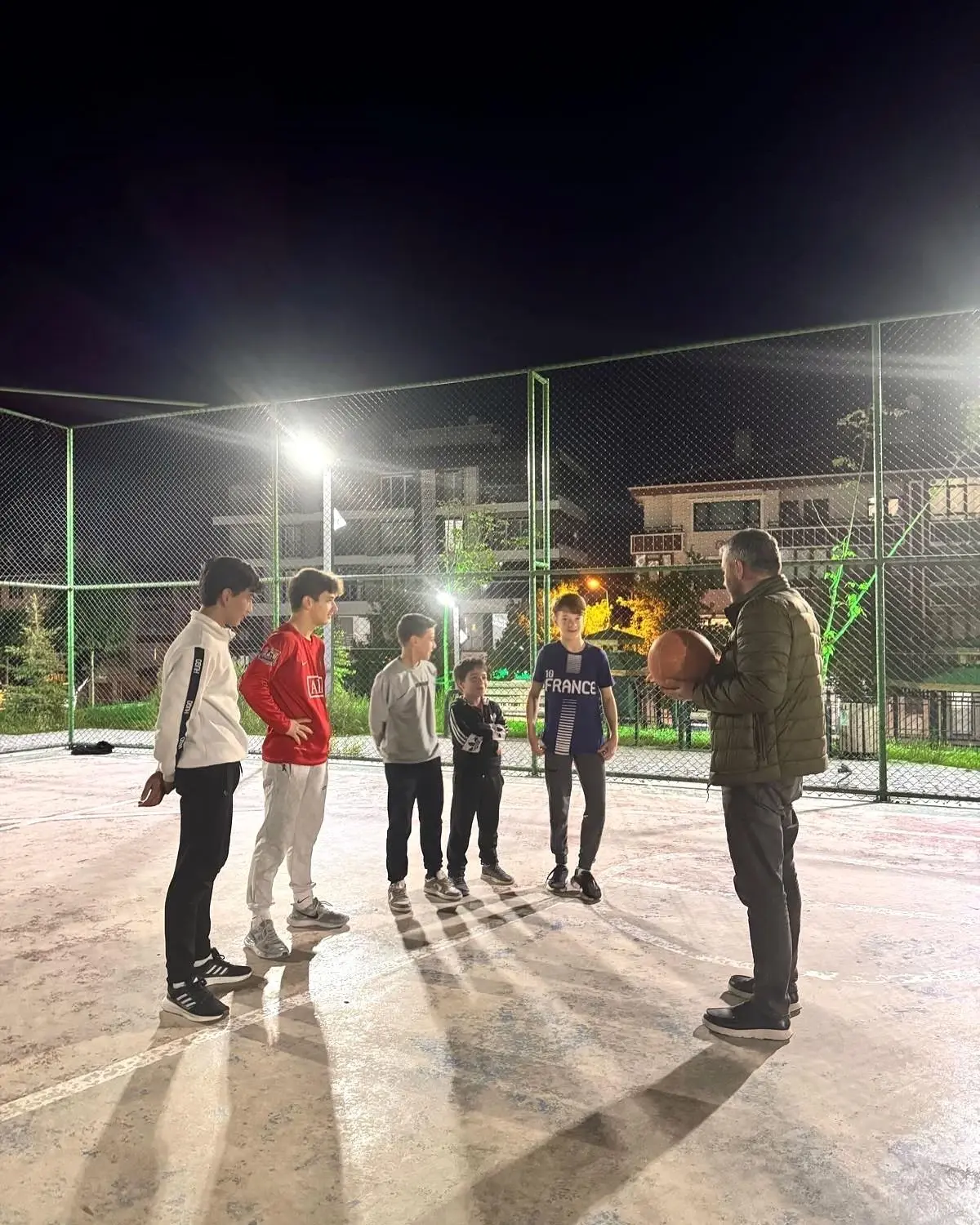 Pursaklar’da Spor Alanlarına Yatırımlar Devam Ediyor