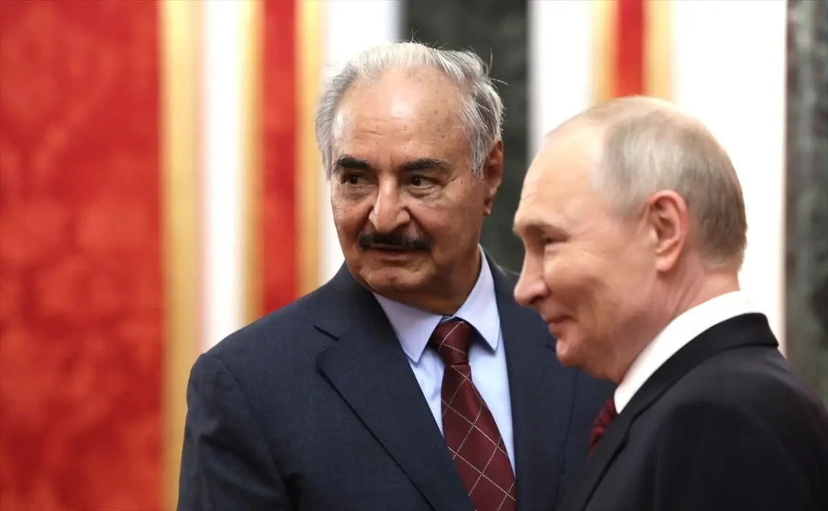Putin, Hafter’i Kremlin’de Ağırladı