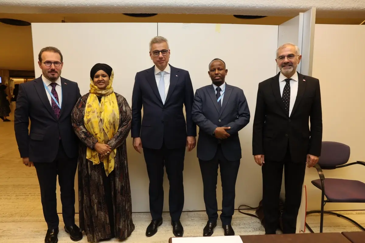 Sağlık Bakanı Somali Heyeti ile Görüştü