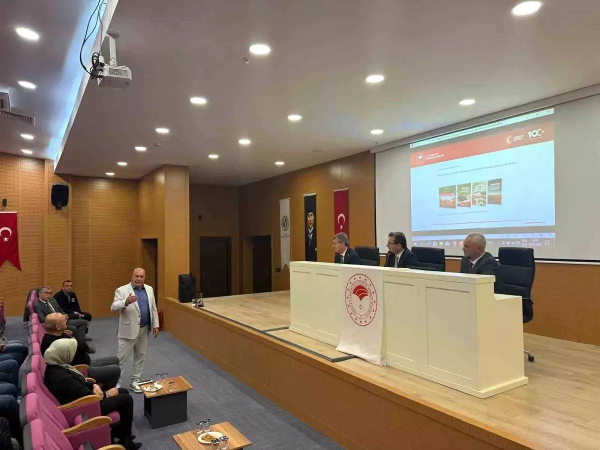 Salihli’de Sözleşmeli Tarımsal Üretim Toplantısı