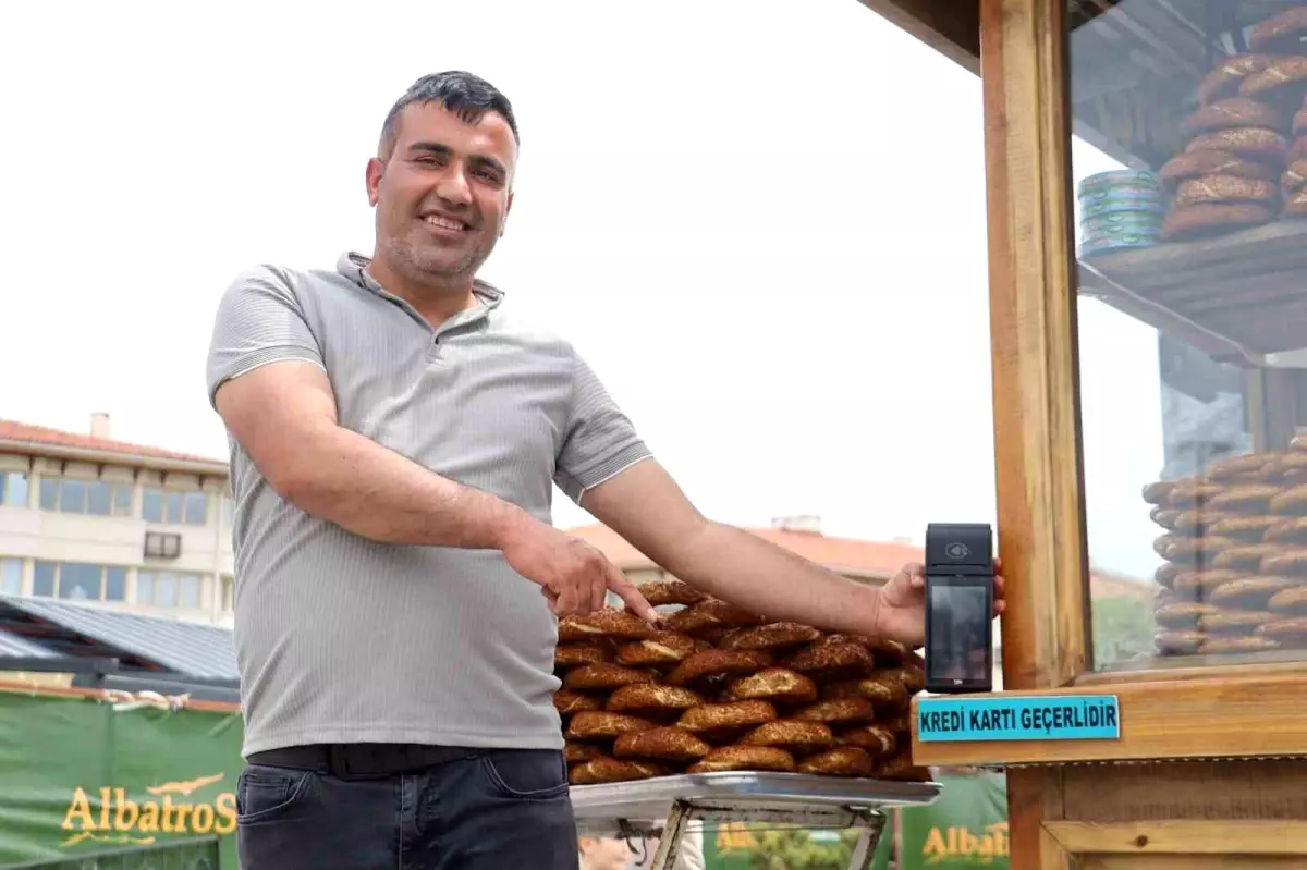 Simitçiden Kredi Kartıyla Ödeme Dönemi