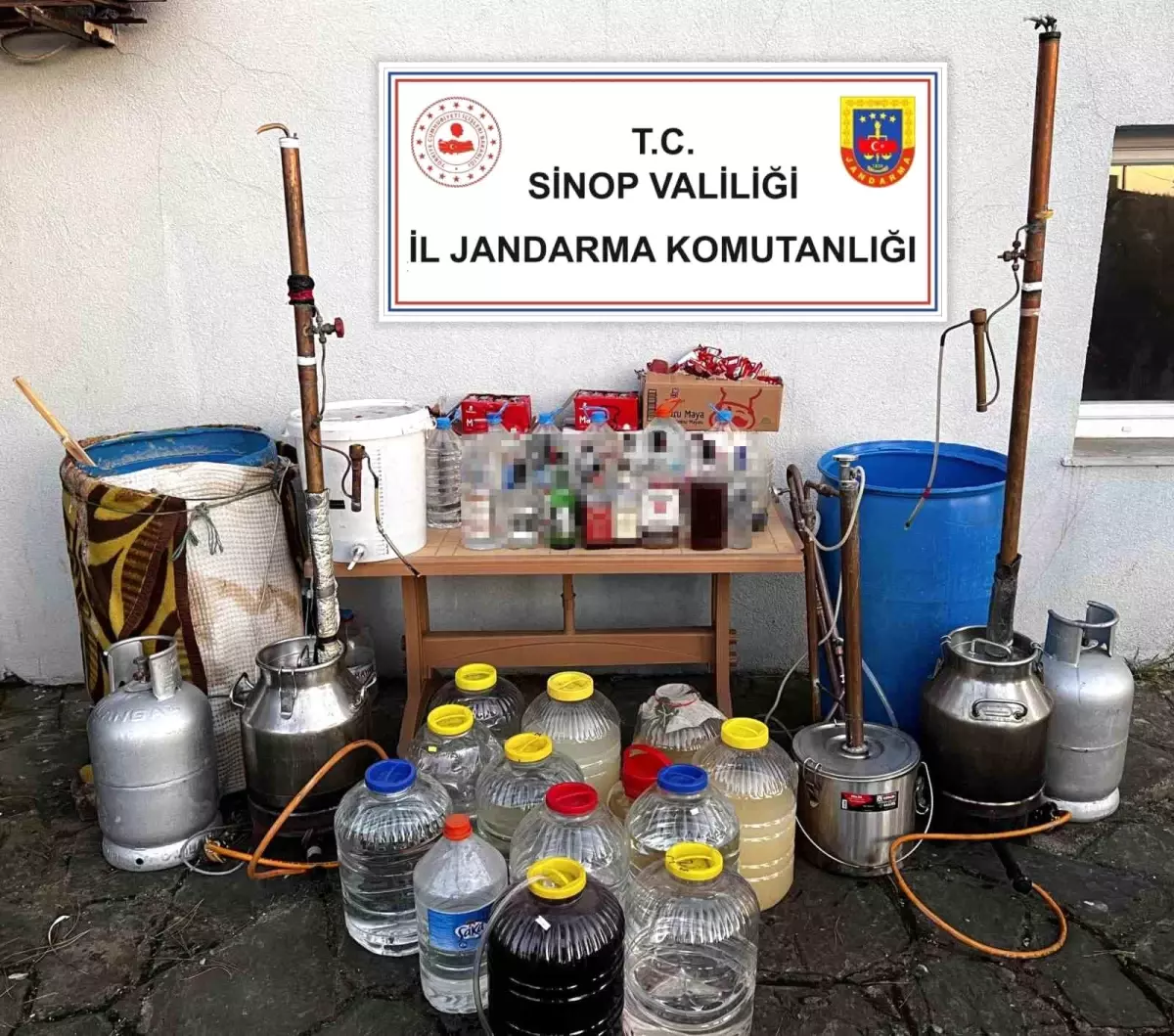 Sinop’ta Kaçak Alkol Operasyonu