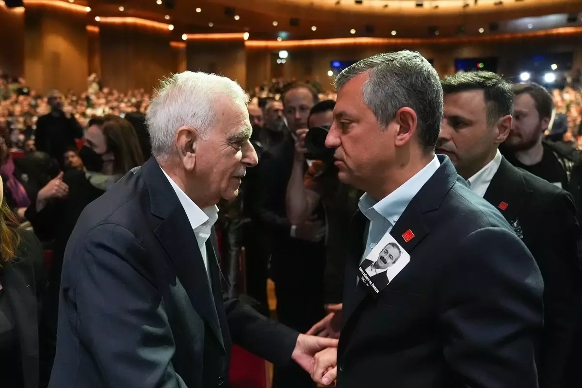 Sırrı Süreyya Önder için anma töreni