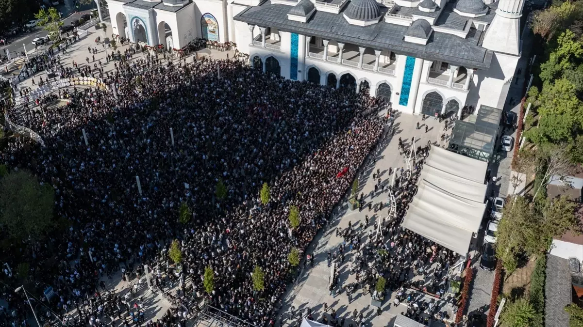 Sırrı Süreyya Önder Son Yolculuğuna Uğurlandı