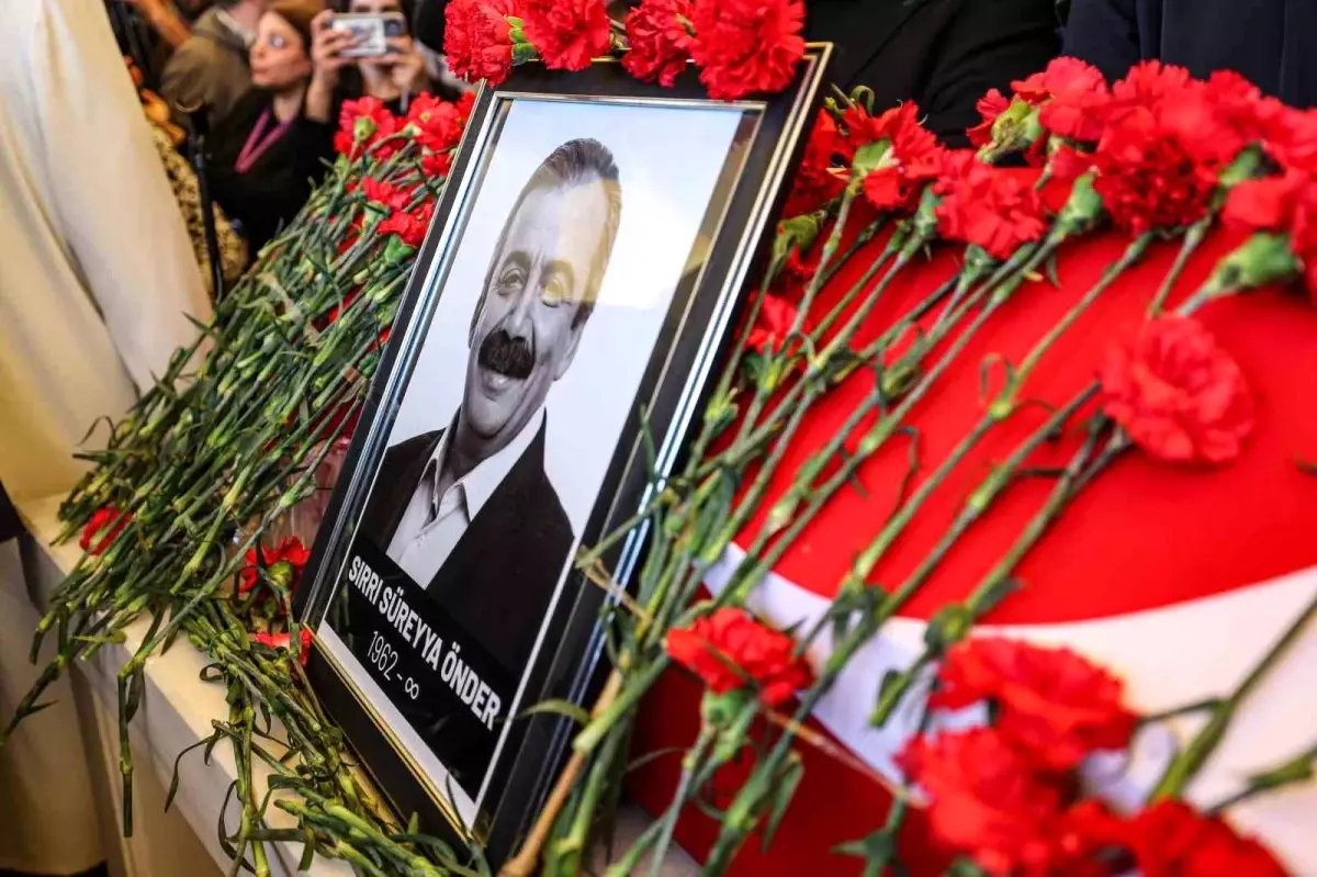 Sırrı Süreyya Önder Son Yolculuğuna Uğurlandı